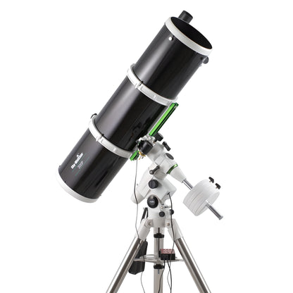 Télescope Newton Sky-Watcher 200mm f/5 sur NEQ5 Pro Go-To - Black Diamond Sky-Watcher