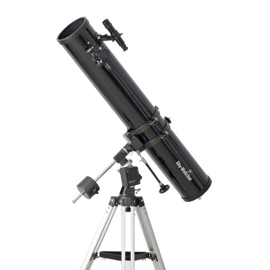 Télescope Sky-Watcher 114/900 sur EQ1 motorisée en AD - Sky-Watcher