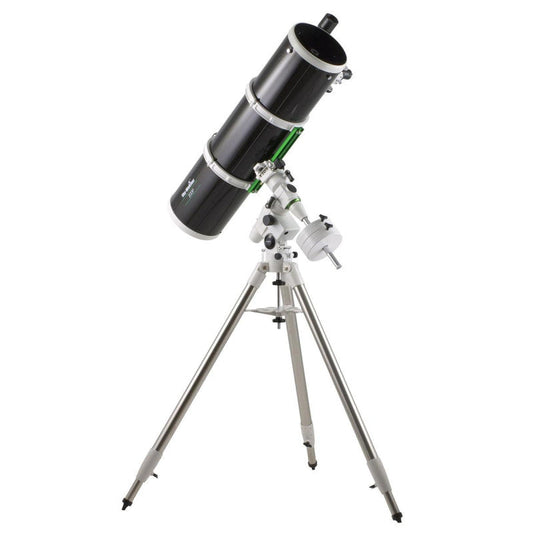 Télescope Newton Sky-Watcher 200mm f/5 sur NEQ5 Pro Go-To - Black Diamond Sky-Watcher